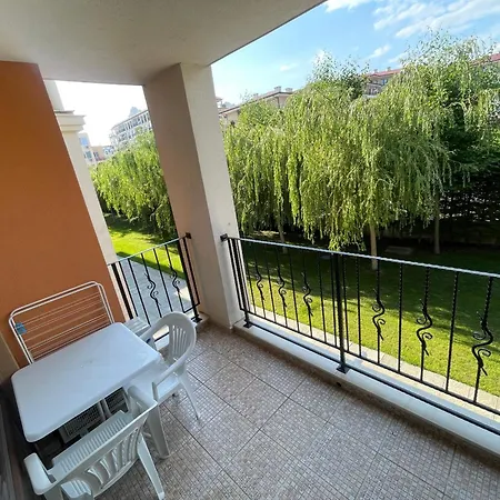 Διαμέρισμα Premier Beach-luxury Studio-first Line