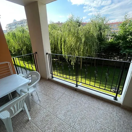 Premier Beach-luxury Studio-first Line Sweti Wlas